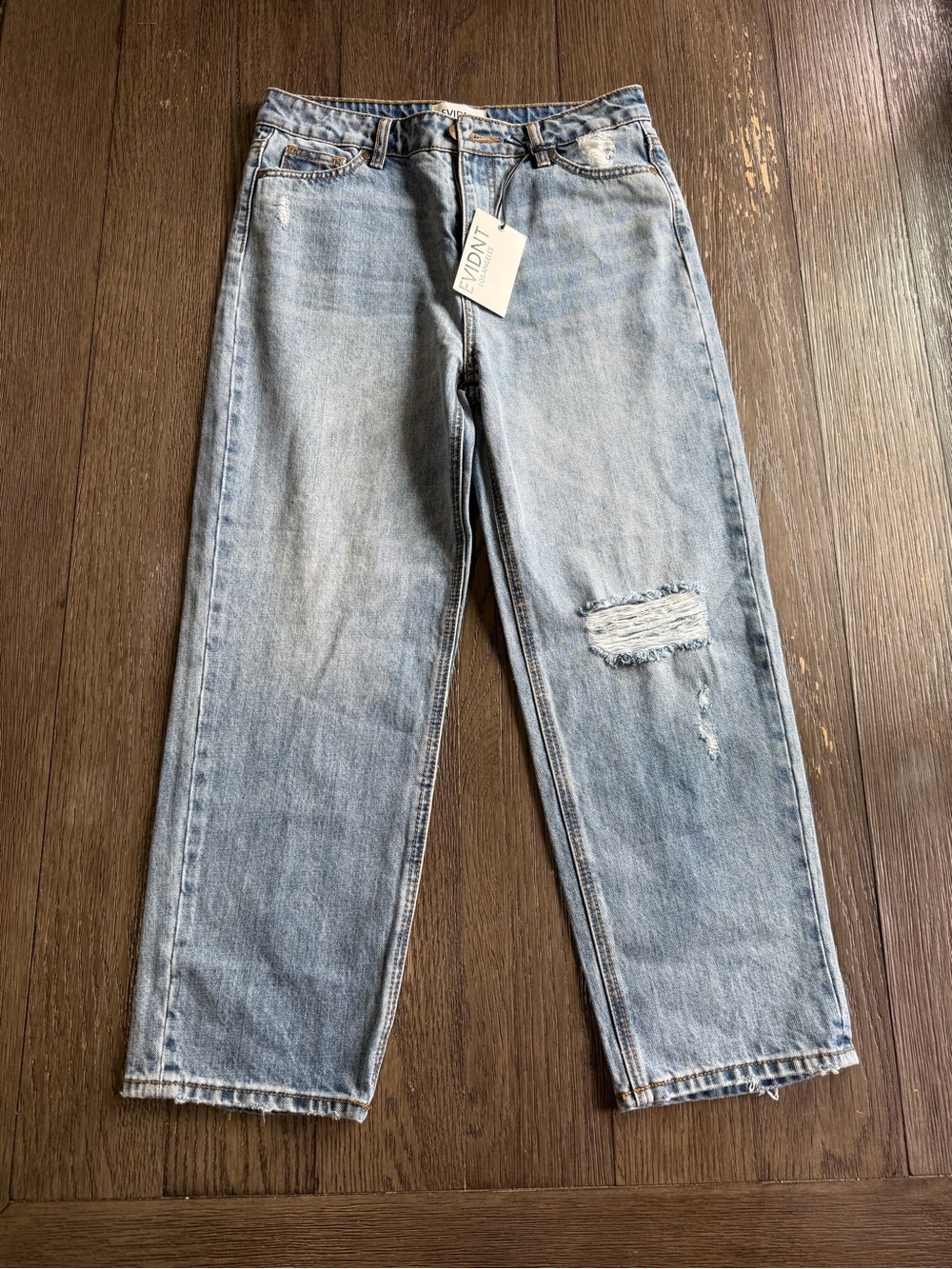 Women’s Relaxed Light Blue Distressed Jeans